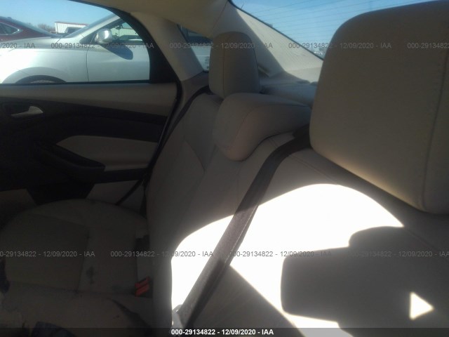 Photo 7 VIN: 1FADP3F20HL204675 - FORD FOCUS 