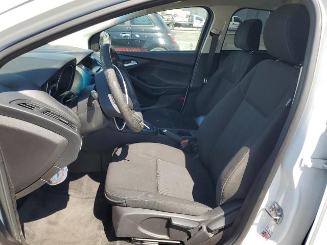 Photo 6 VIN: 1FADP3F20HL271518 - FORD FOCUS SE 