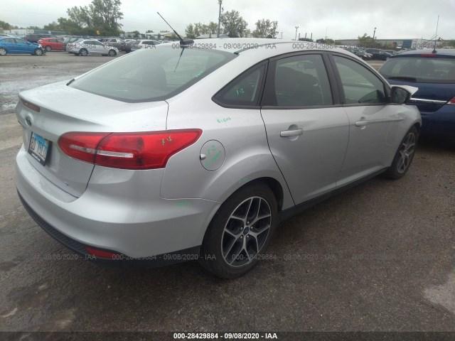 Photo 3 VIN: 1FADP3F20JL221465 - FORD FOCUS 