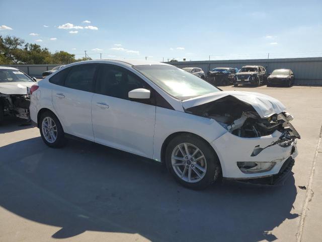 Photo 3 VIN: 1FADP3F20JL318987 - FORD FOCUS SE 