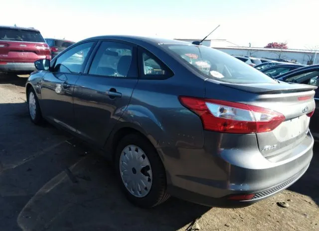 Photo 2 VIN: 1FADP3F21DL188769 - FORD FOCUS 