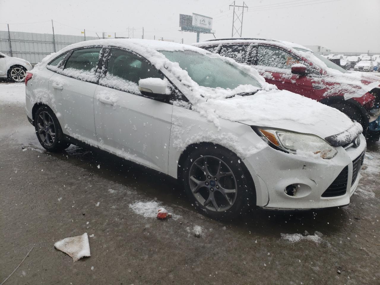 Photo 3 VIN: 1FADP3F21DL221592 - FORD FOCUS 