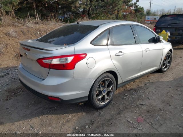 Photo 3 VIN: 1FADP3F21DL245729 - FORD FOCUS 