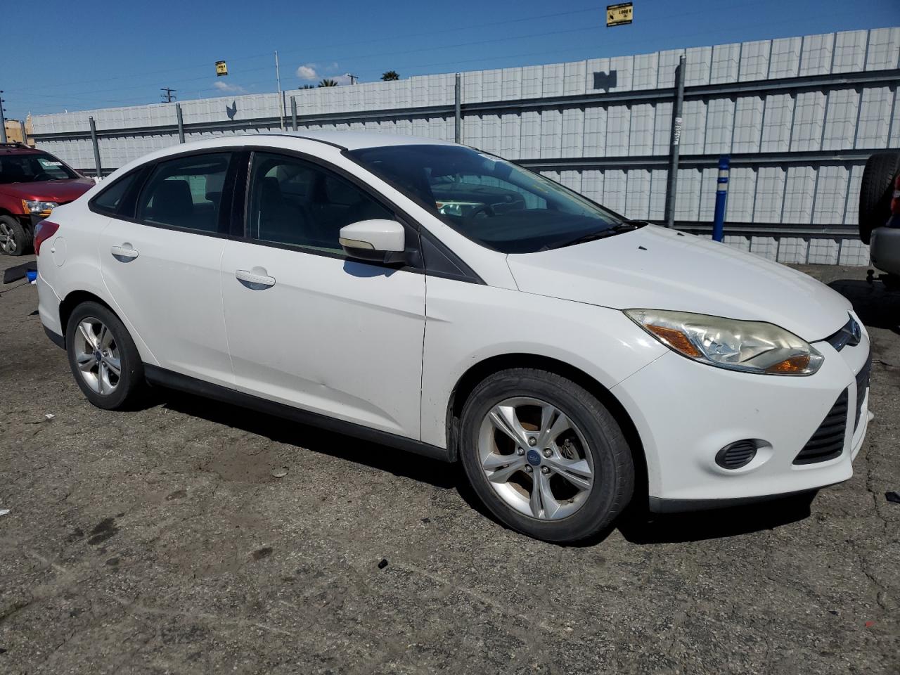 Photo 3 VIN: 1FADP3F21DL306979 - FORD FOCUS 