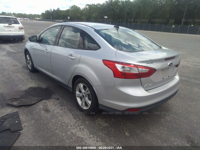 Photo 2 VIN: 1FADP3F21DL317576 - FORD FOCUS 