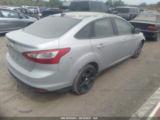 Photo 3 VIN: 1FADP3F21DL320963 - FORD FOCUS 