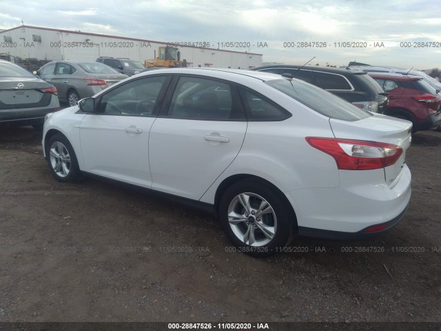 Photo 2 VIN: 1FADP3F21EL131702 - FORD FOCUS 