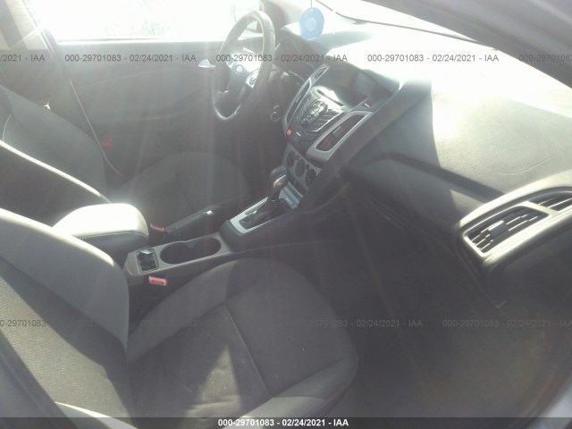 Photo 4 VIN: 1FADP3F21EL157779 - FORD FOCUS 