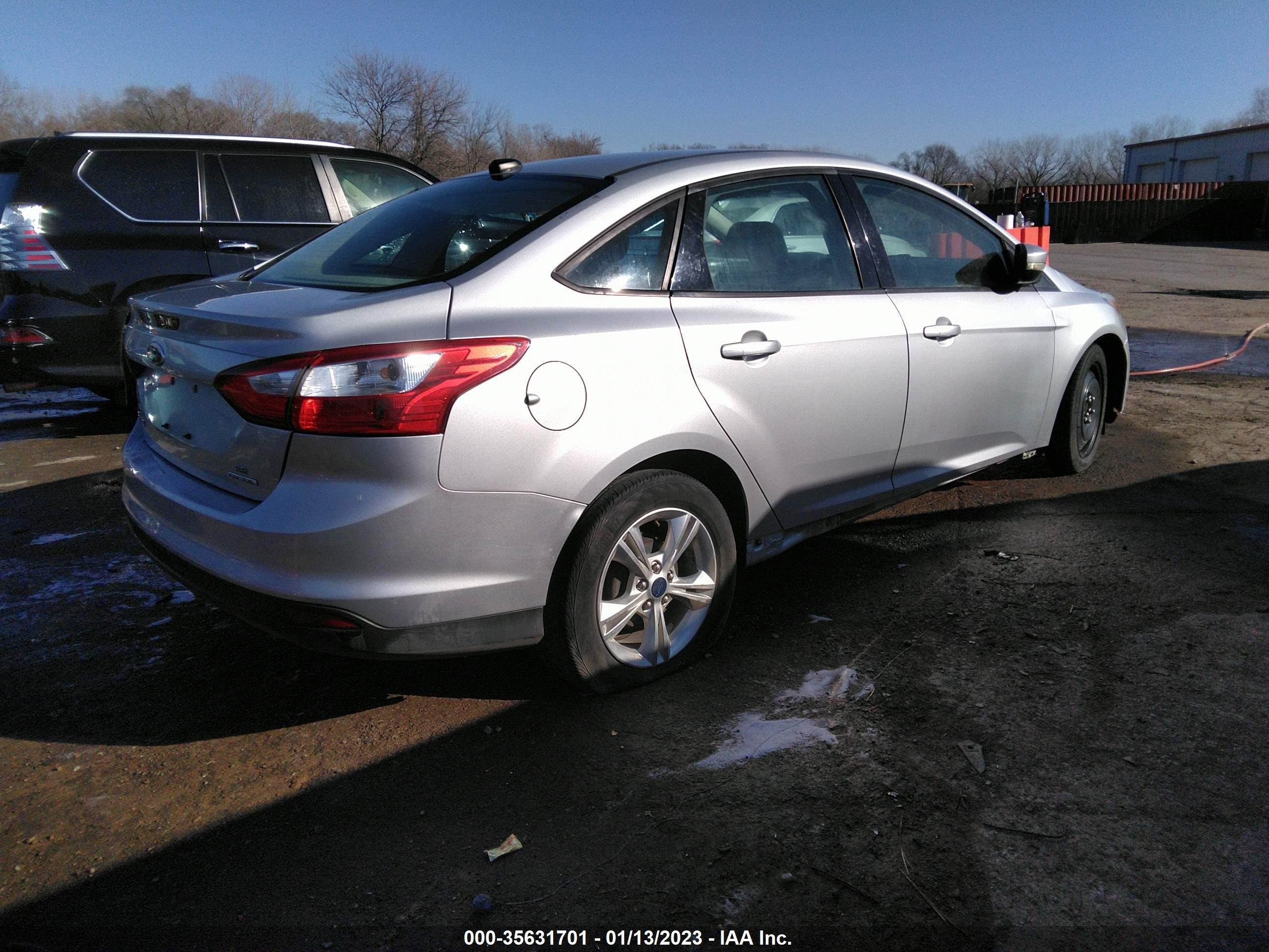 Photo 3 VIN: 1FADP3F21EL175604 - FORD FOCUS 