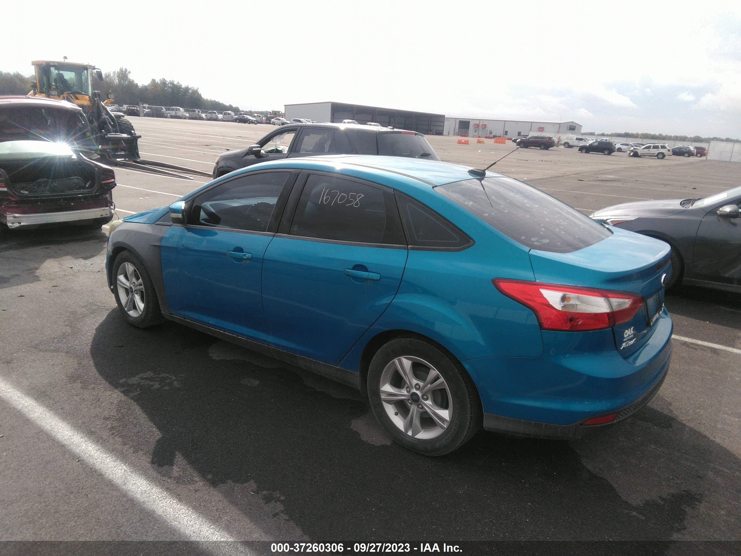 Photo 2 VIN: 1FADP3F21EL203790 - FORD FOCUS 