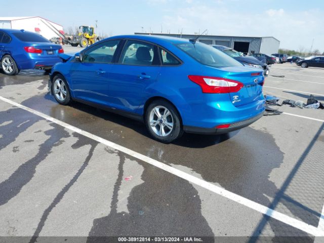 Photo 2 VIN: 1FADP3F21EL235607 - FORD FOCUS 