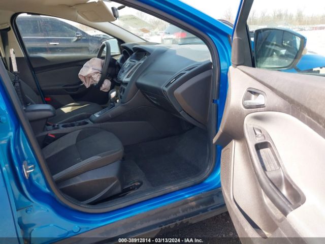 Photo 4 VIN: 1FADP3F21EL235607 - FORD FOCUS 