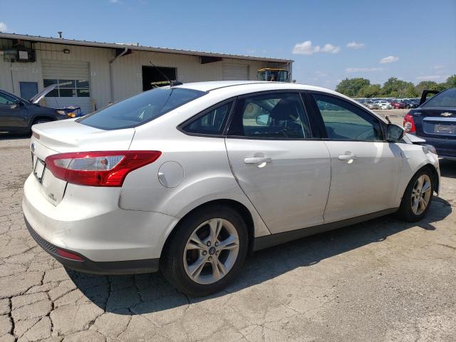 Photo 2 VIN: 1FADP3F21EL282622 - FORD FOCUS SE 