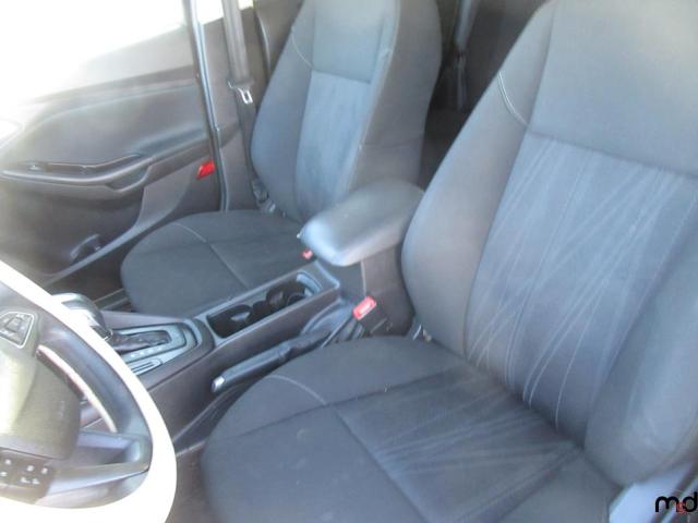 Photo 4 VIN: 1FADP3F21FL211552 - FORD FOCUS SE 