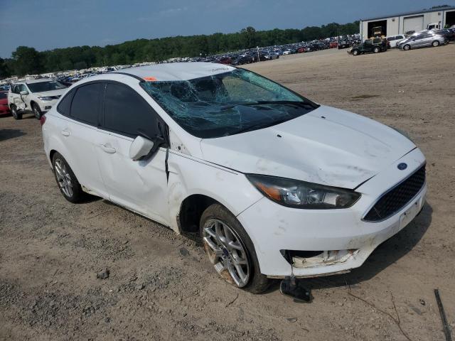 Photo 3 VIN: 1FADP3F21FL235107 - FORD FOCUS SE 