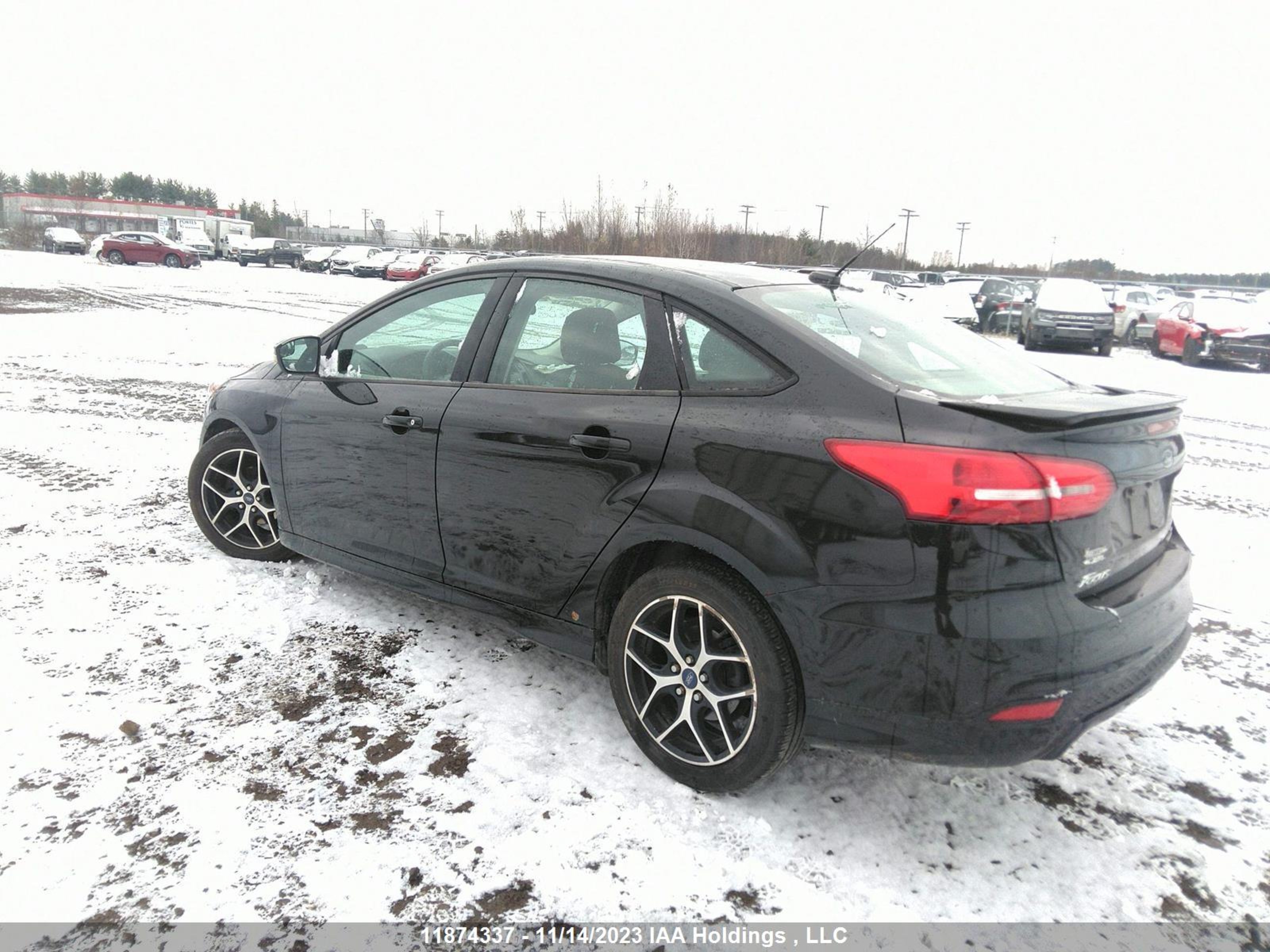 Photo 2 VIN: 1FADP3F21FL359331 - FORD FOCUS 