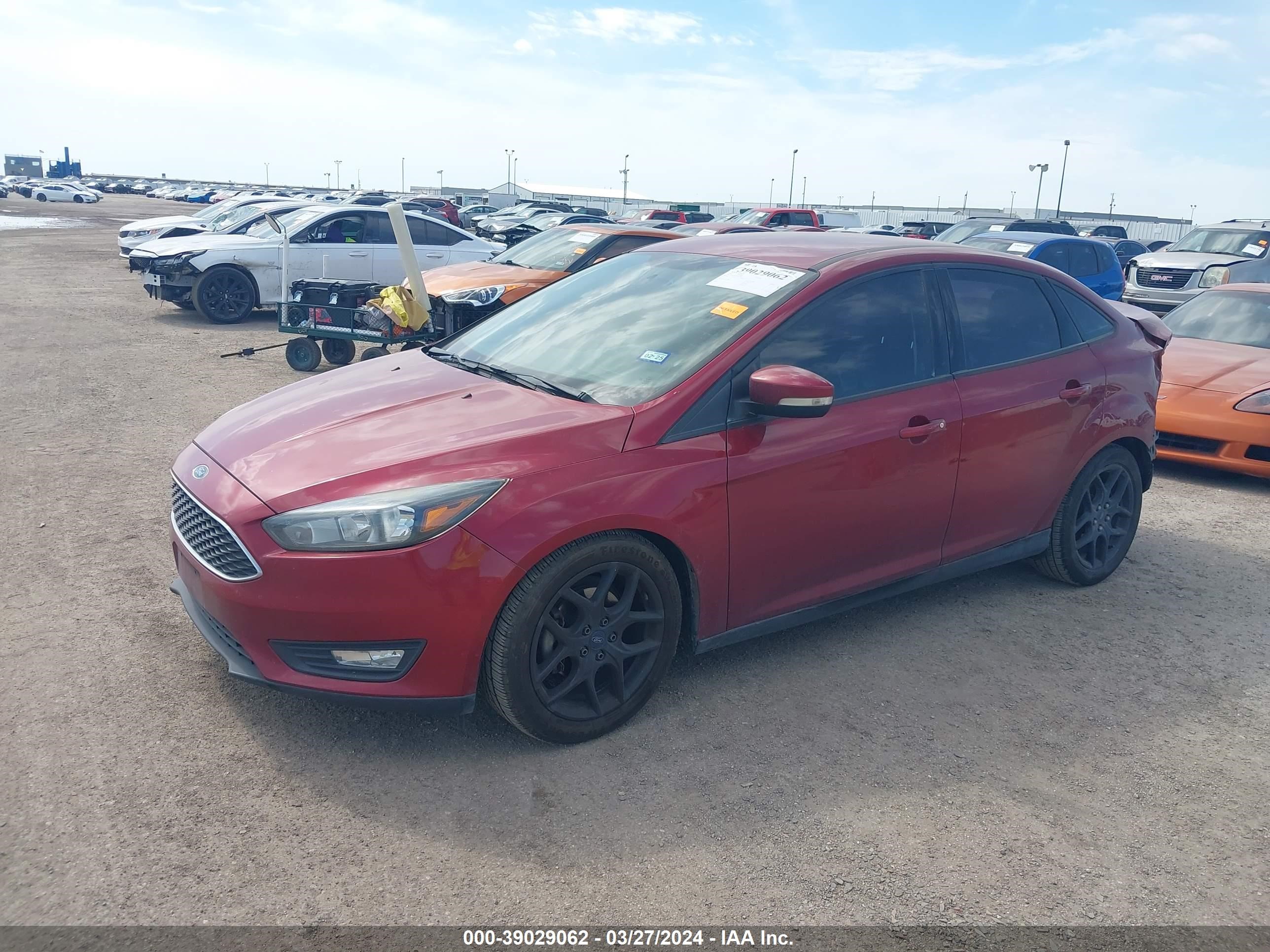 Photo 1 VIN: 1FADP3F21GL252586 - FORD FOCUS 