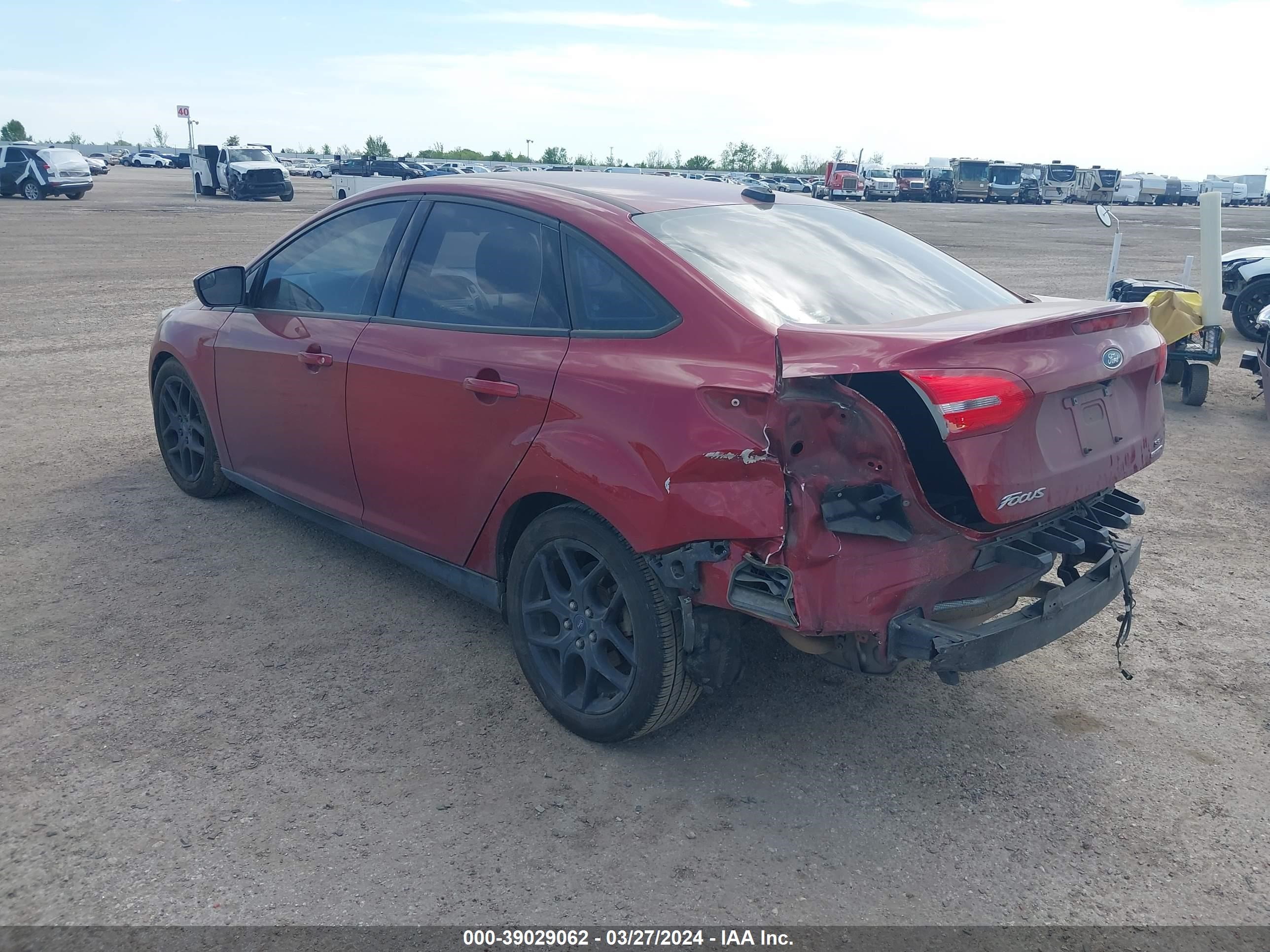 Photo 2 VIN: 1FADP3F21GL252586 - FORD FOCUS 