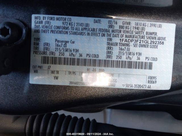 Photo 8 VIN: 1FADP3F21GL292358 - FORD FOCUS 