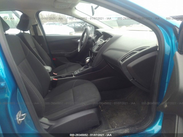 Photo 4 VIN: 1FADP3F21GL358293 - FORD FOCUS 