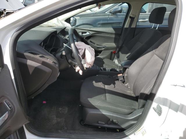 Photo 6 VIN: 1FADP3F21GL365440 - FORD FOCUS SE 