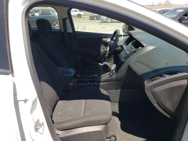 Photo 4 VIN: 1FADP3F21HL216561 - FORD FOCUS SE 