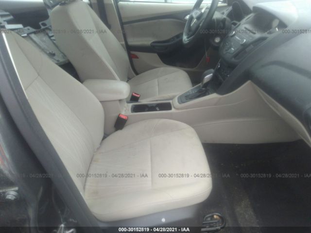 Photo 4 VIN: 1FADP3F21HL245025 - FORD FOCUS 