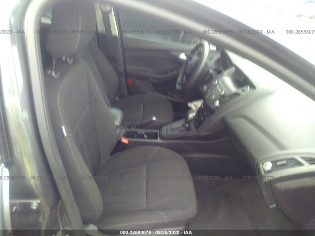 Photo 4 VIN: 1FADP3F21JL280492 - FORD FOCUS 