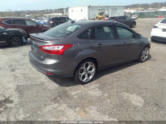 Photo 3 VIN: 1FADP3F22DL136938 - FORD FOCUS 