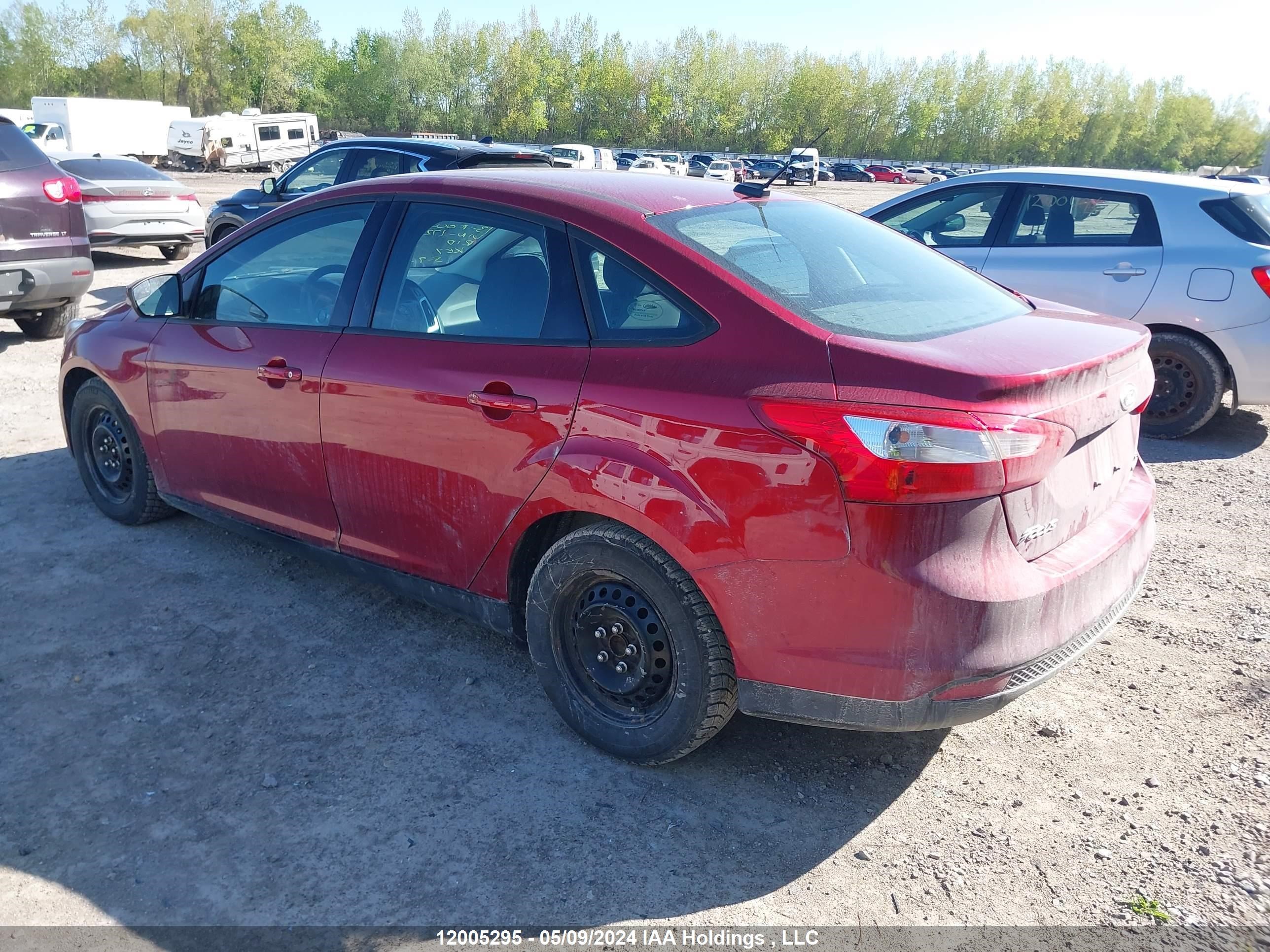 Photo 2 VIN: 1FADP3F22DL172578 - FORD FOCUS 