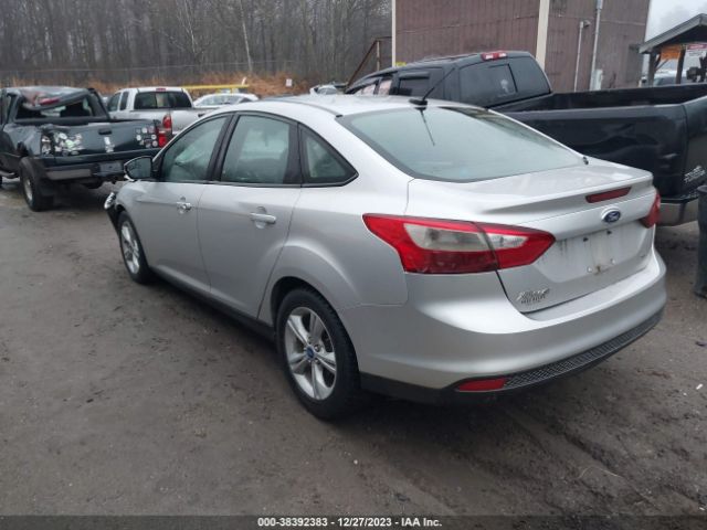 Photo 2 VIN: 1FADP3F22DL224713 - FORD FOCUS 