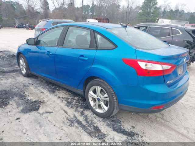 Photo 2 VIN: 1FADP3F22DL327095 - FORD FOCUS 