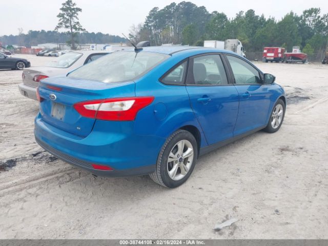 Photo 3 VIN: 1FADP3F22DL327095 - FORD FOCUS 