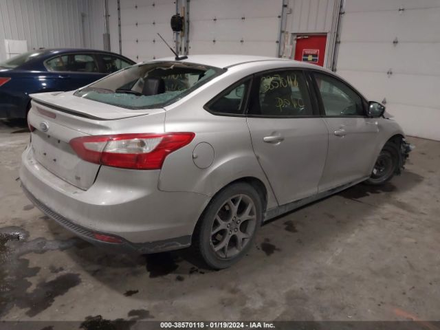 Photo 3 VIN: 1FADP3F22DL354345 - FORD FOCUS 