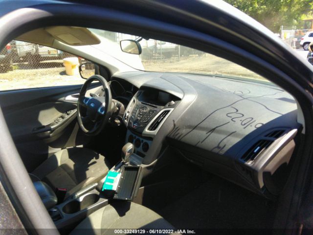 Photo 4 VIN: 1FADP3F22DL358475 - FORD FOCUS 