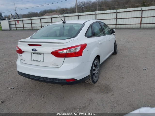 Photo 3 VIN: 1FADP3F22DL364079 - FORD FOCUS 