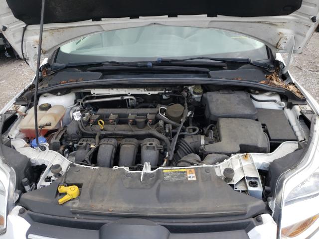 Photo 6 VIN: 1FADP3F22DL383473 - FORD FOCUS SE 