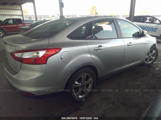 Photo 3 VIN: 1FADP3F22EL109644 - FORD FOCUS 