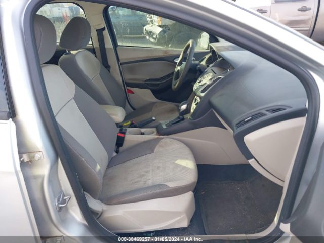 Photo 4 VIN: 1FADP3F22EL127139 - FORD FOCUS 