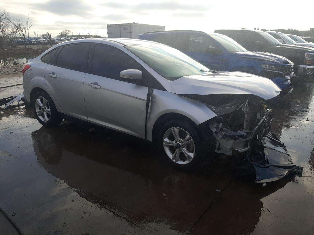 Photo 3 VIN: 1FADP3F22EL207878 - FORD FOCUS 