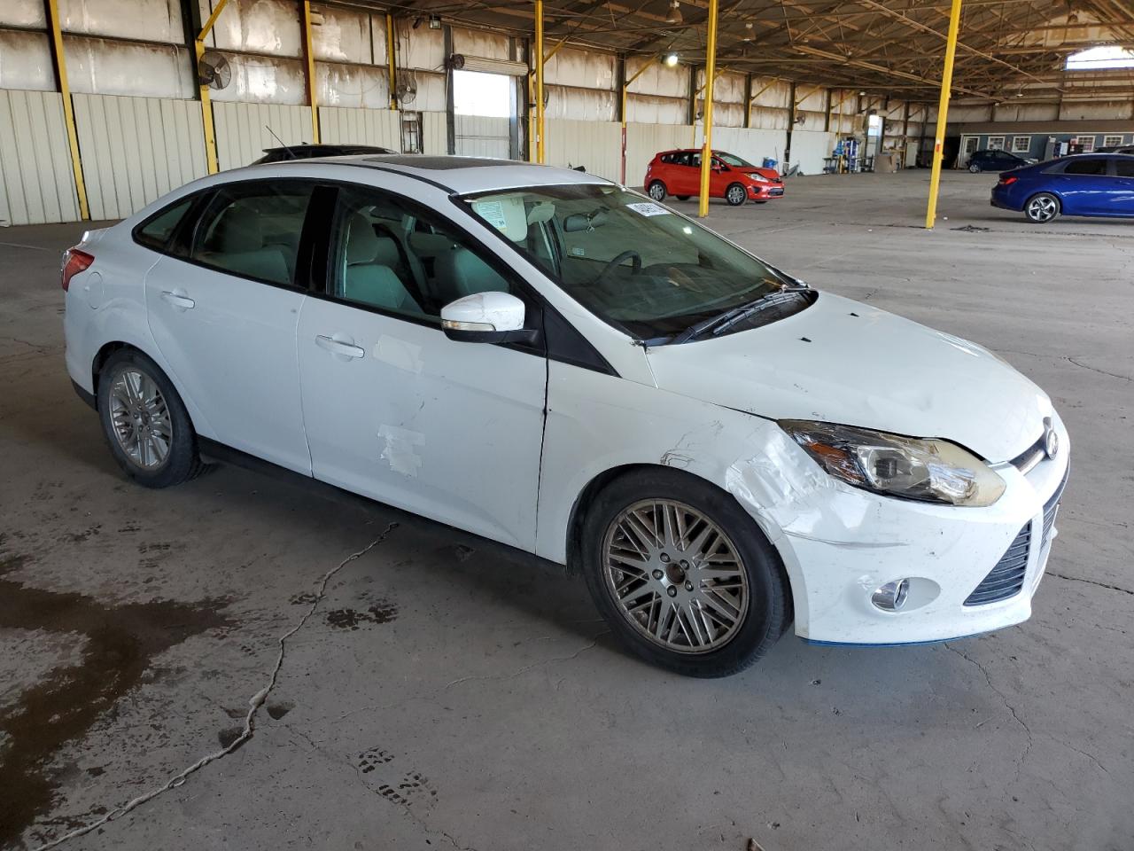 Photo 3 VIN: 1FADP3F22EL260600 - FORD FOCUS 