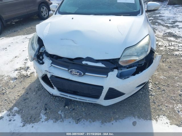 Photo 5 VIN: 1FADP3F22EL370689 - FORD FOCUS 