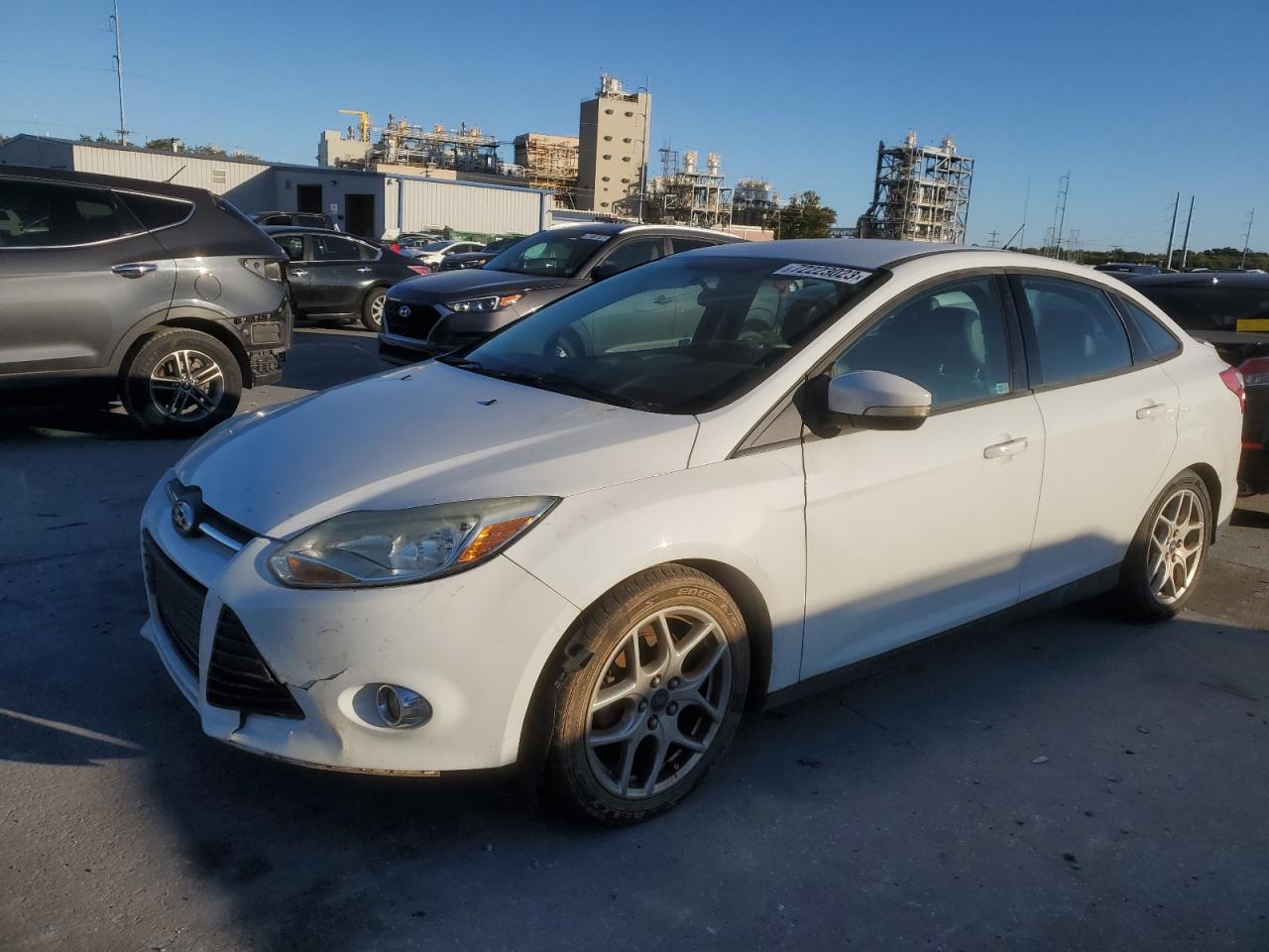 Photo 1 VIN: 1FADP3F22EL396029 - FORD FOCUS 