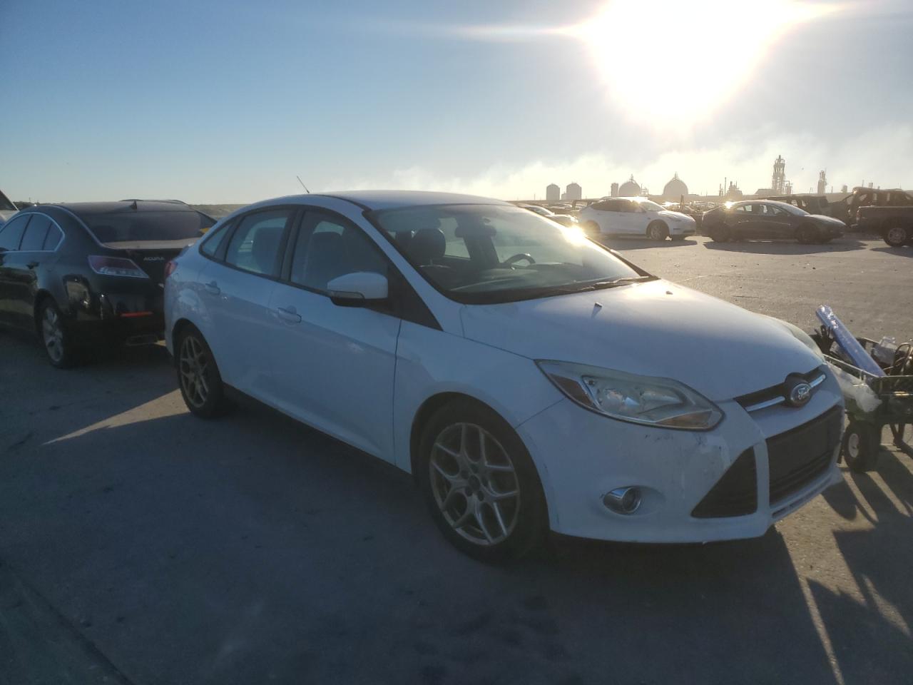 Photo 4 VIN: 1FADP3F22EL396029 - FORD FOCUS 