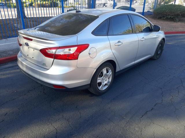 Photo 3 VIN: 1FADP3F22EL453619 - FORD FOCUS SE 