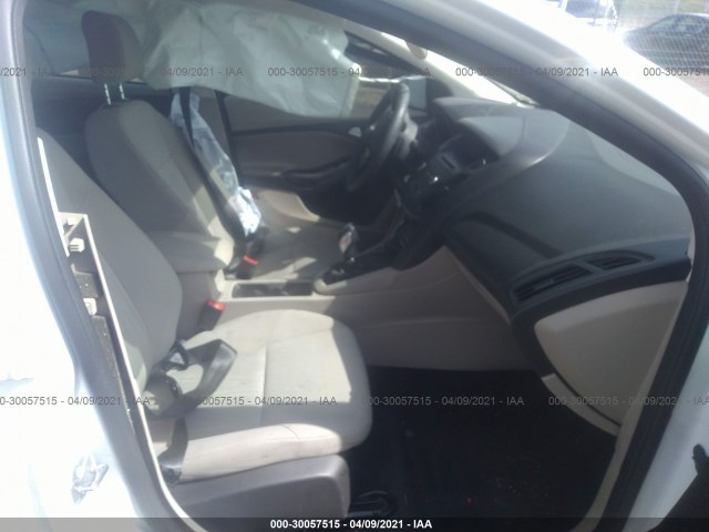 Photo 4 VIN: 1FADP3F22FL268438 - FORD FOCUS 