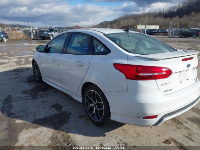 Photo 2 VIN: 1FADP3F22FL353456 - FORD FOCUS 