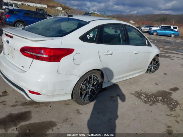 Photo 3 VIN: 1FADP3F22FL353456 - FORD FOCUS 