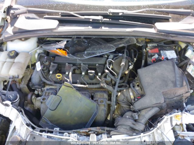 Photo 9 VIN: 1FADP3F22FL371892 - FORD FOCUS 