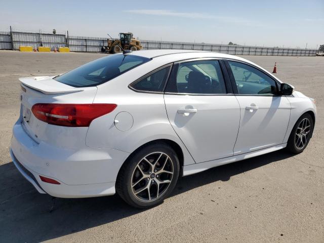 Photo 2 VIN: 1FADP3F22FL375621 - FORD FOCUS SE 